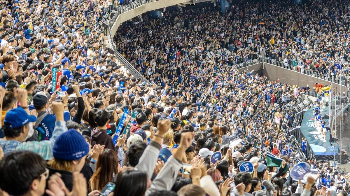 Going to Kansas City to Watch Games: 'Use-and-Lock' Virtual Card Strategy to Prevent North American Credit Card Skimming