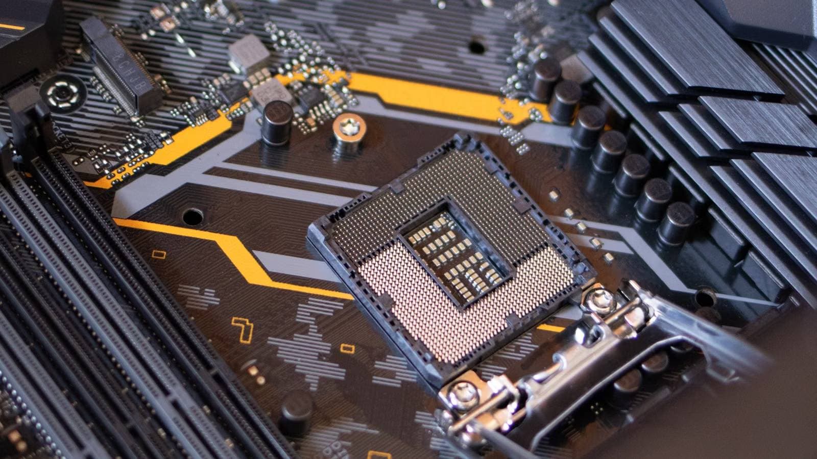 台积电 2nm、英特尔与三星扩产会怎样响应 ASML 财报信号？