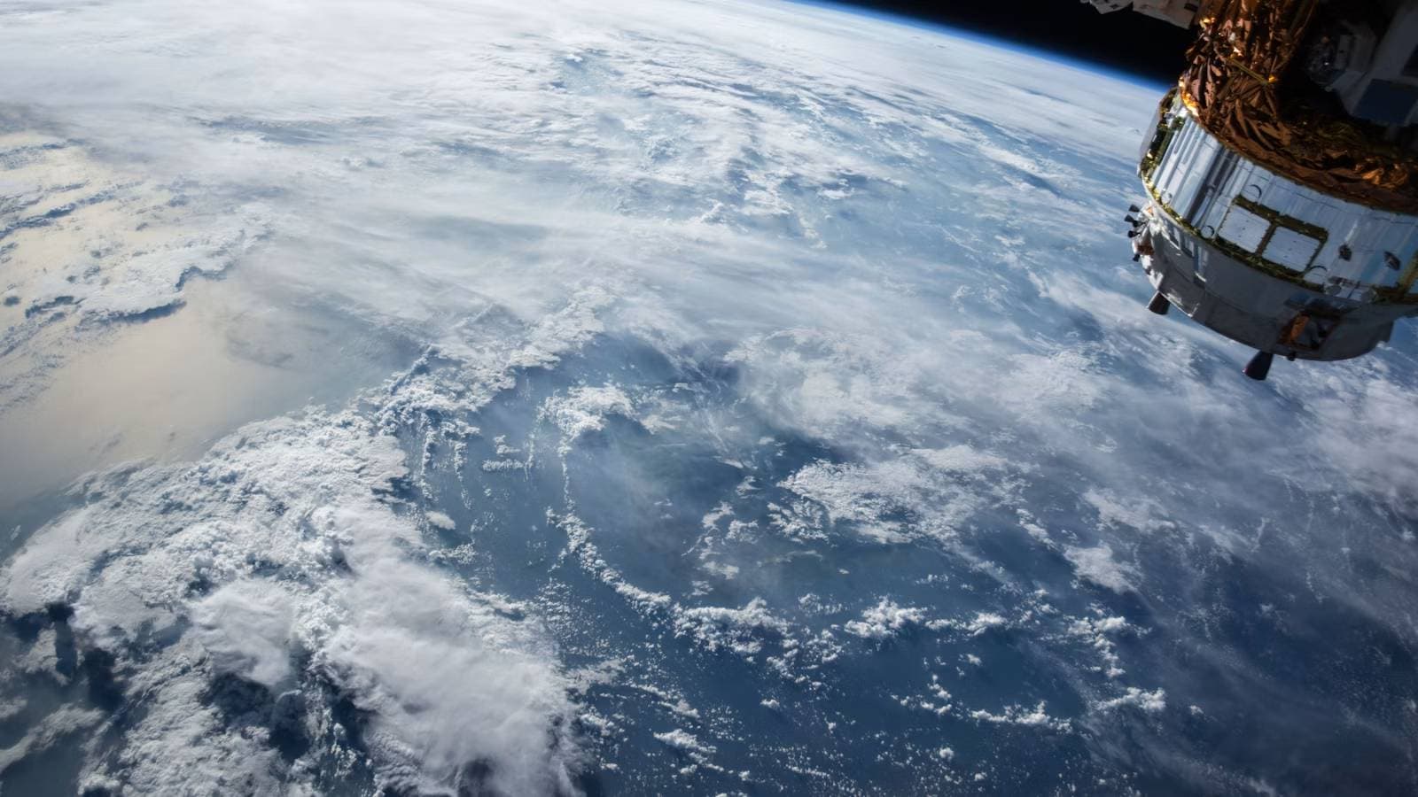 Reflect Orbital 是什么公司？轨道反射镜技术、用途与争议解析