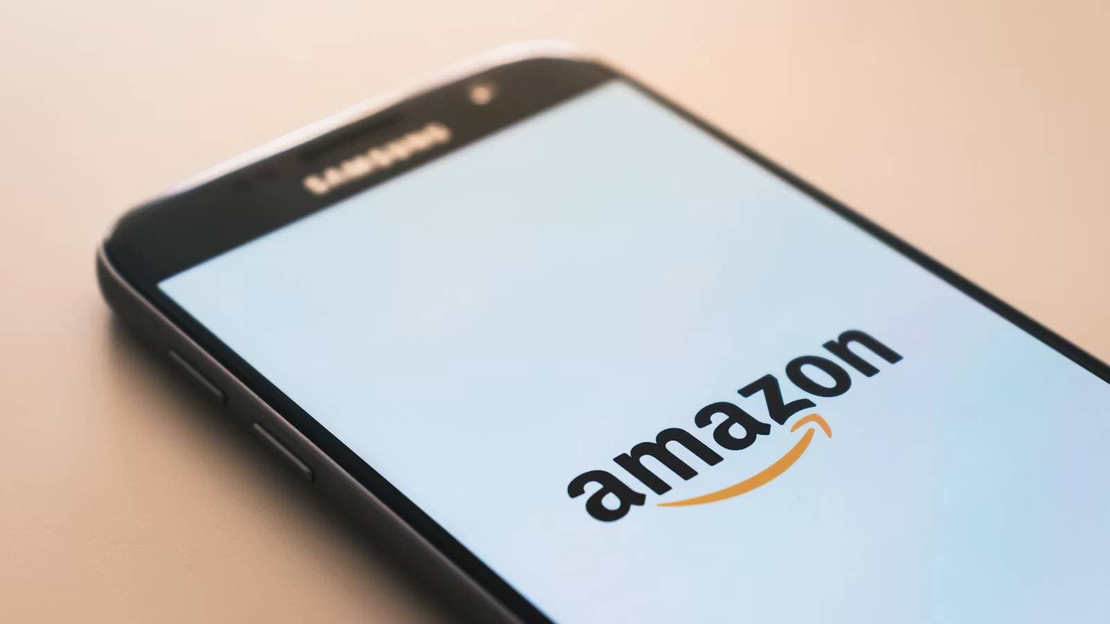 亚马逊财报不只看 AWS：北美零售利润率、广告业务与物流成本三项变量